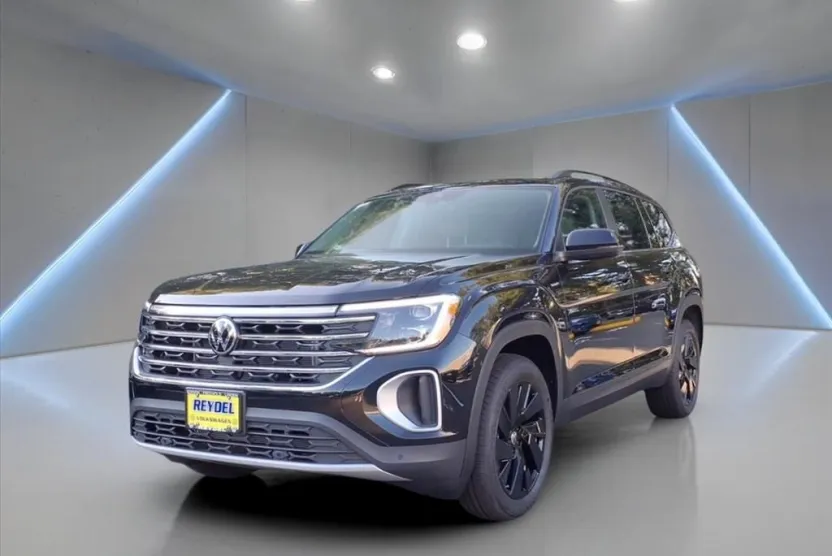 2025 Volkswagen Atlas SE Technology photo 1
