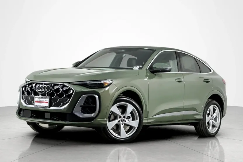 2025 Audi Q5 Sportback Premium Plus TFSI photo 1