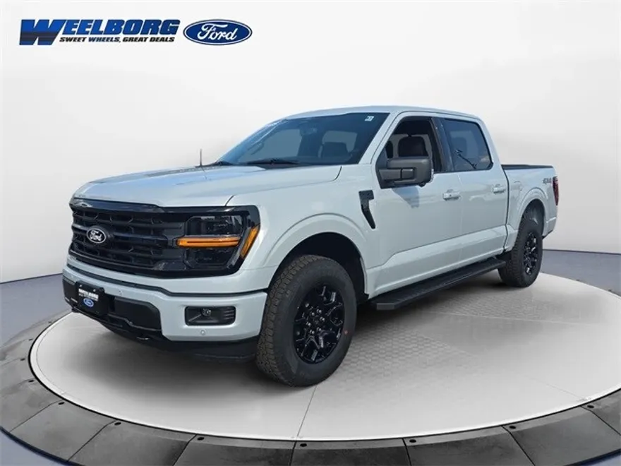 2025 Ford F-100 XLT photo 1