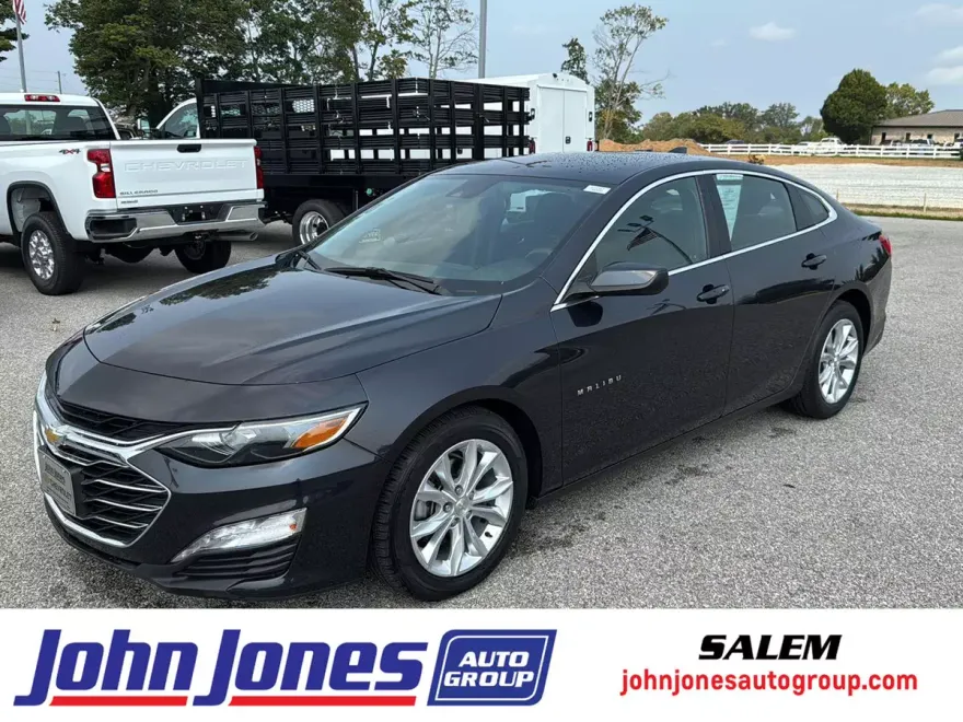 2023 Chevrolet Malibu 1LT photo 1