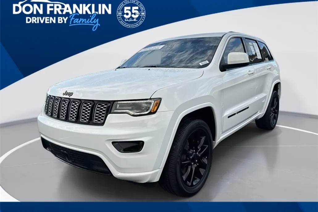 2022 Jeep Cherokee Laredo X photo 1