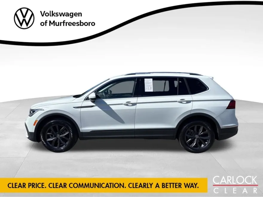 2022 Volkswagen Tiguan SE photo 1