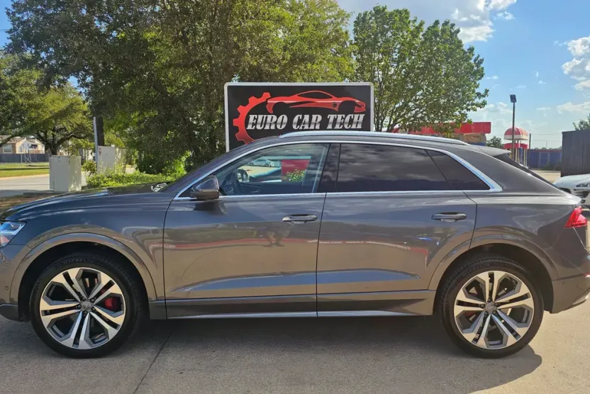 2019 Audi Q8 Premium Plus photo 1