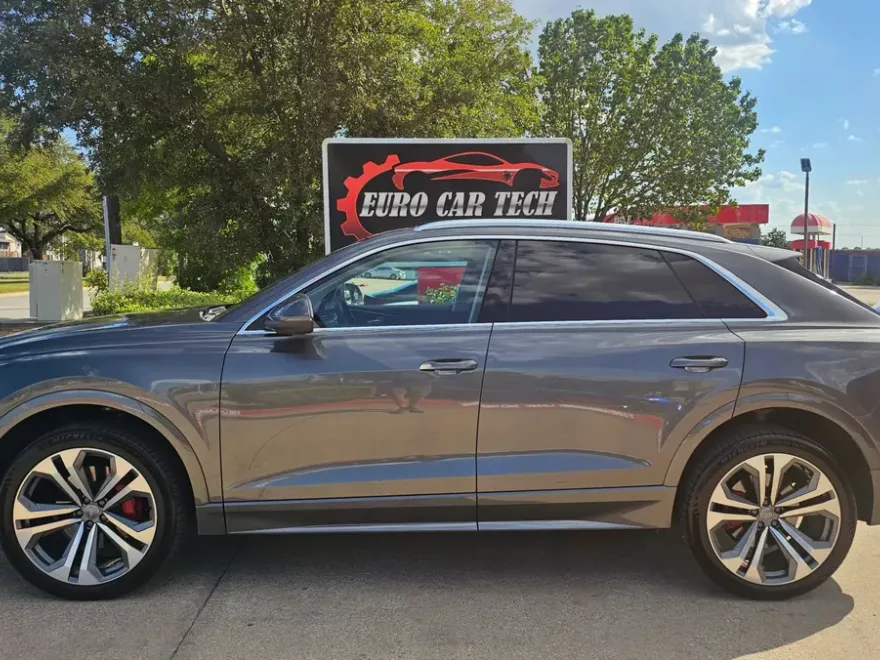 2019 Audi Q8 Premium Plus photo 1