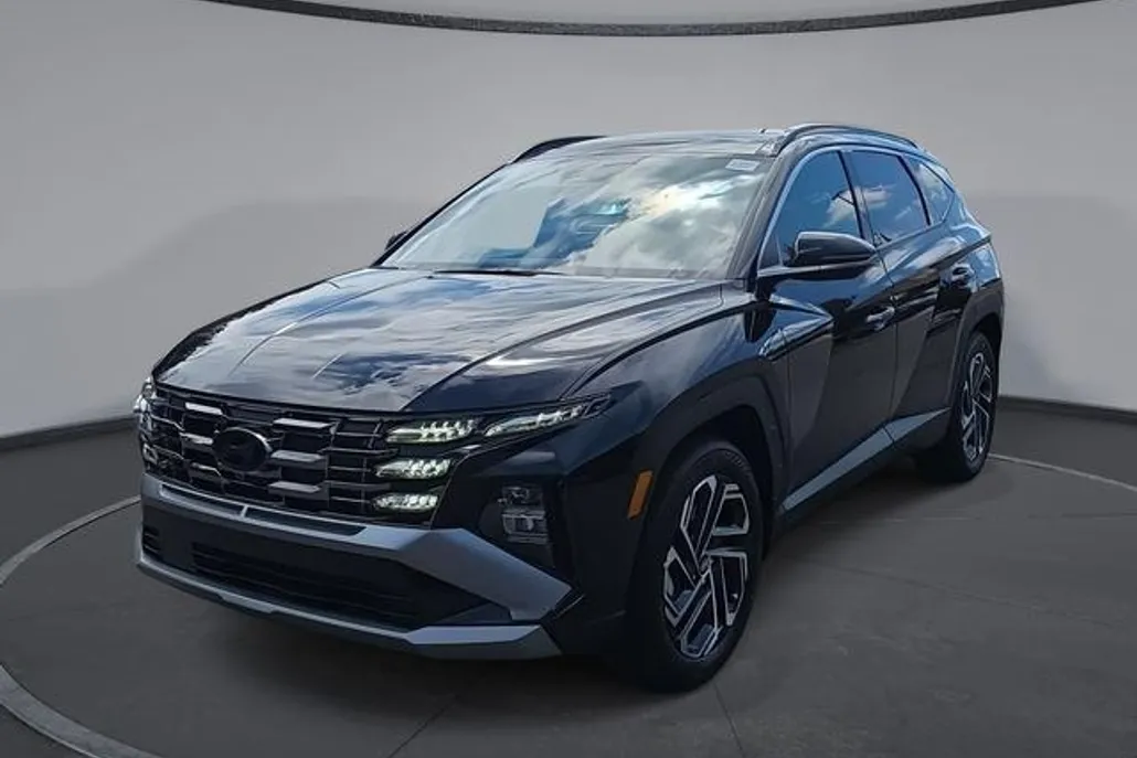 2025 Hyundai Tucson Limited photo 1