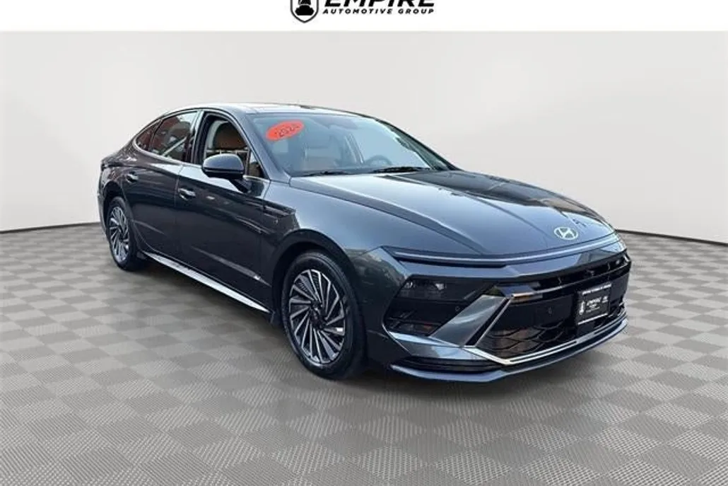 2024 Hyundai Sonata Hybrid Limited photo 1