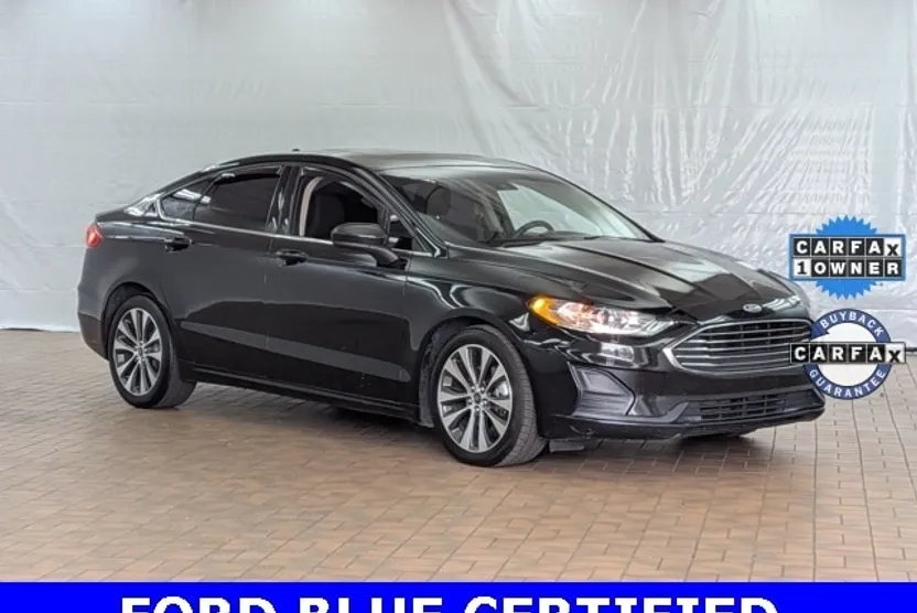2020 Ford Fusion SE photo 1