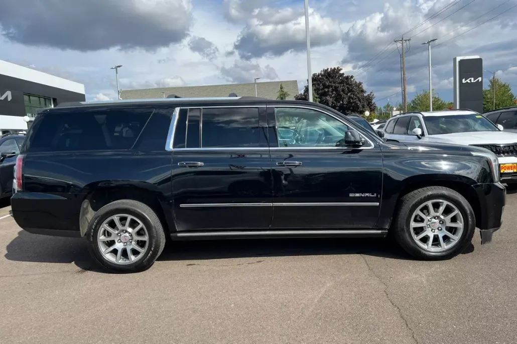 2015 Gmc Yukon XL Denali photo 1