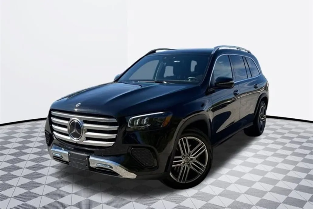 2025 Mercedes Benz GLS 450 4MATIC photo 1