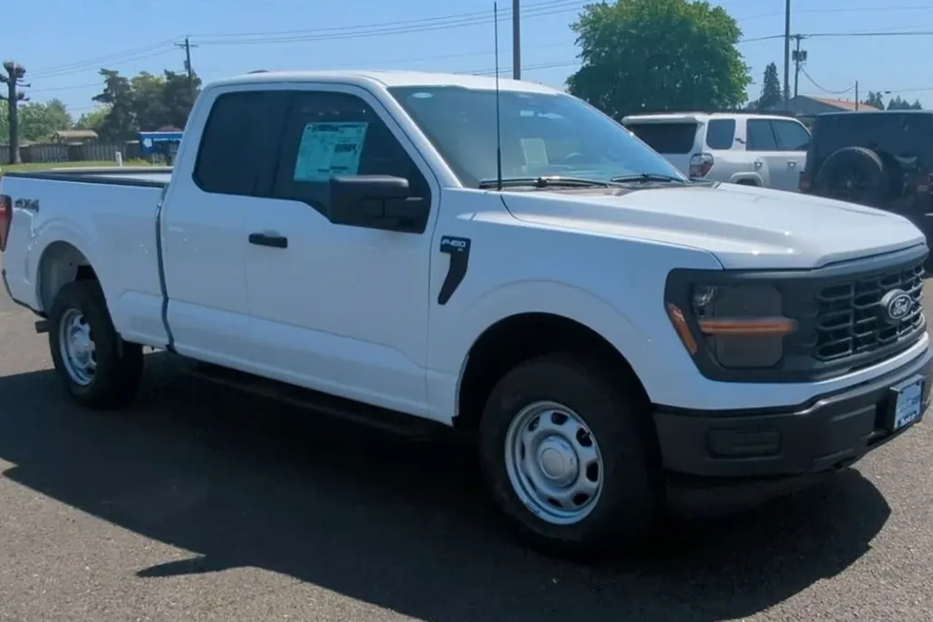 2025 Ford F-150 XL photo 1