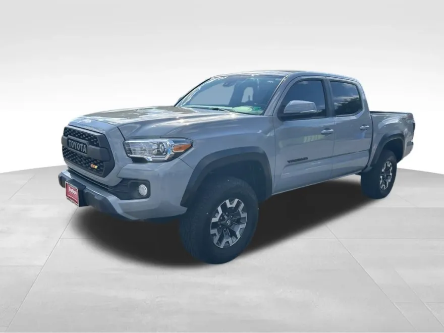 2020 Toyota Tacoma TRD Sport photo 1