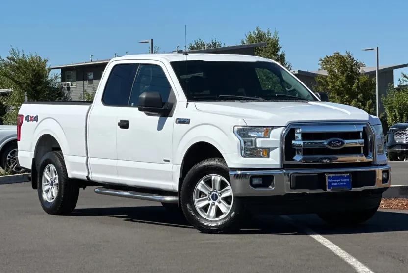 2015 Ford F-150 XLT photo 1