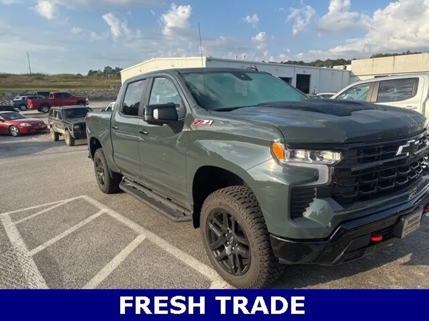 2025 Chevrolet Silverado 1500 LT Trail Boss photo 1