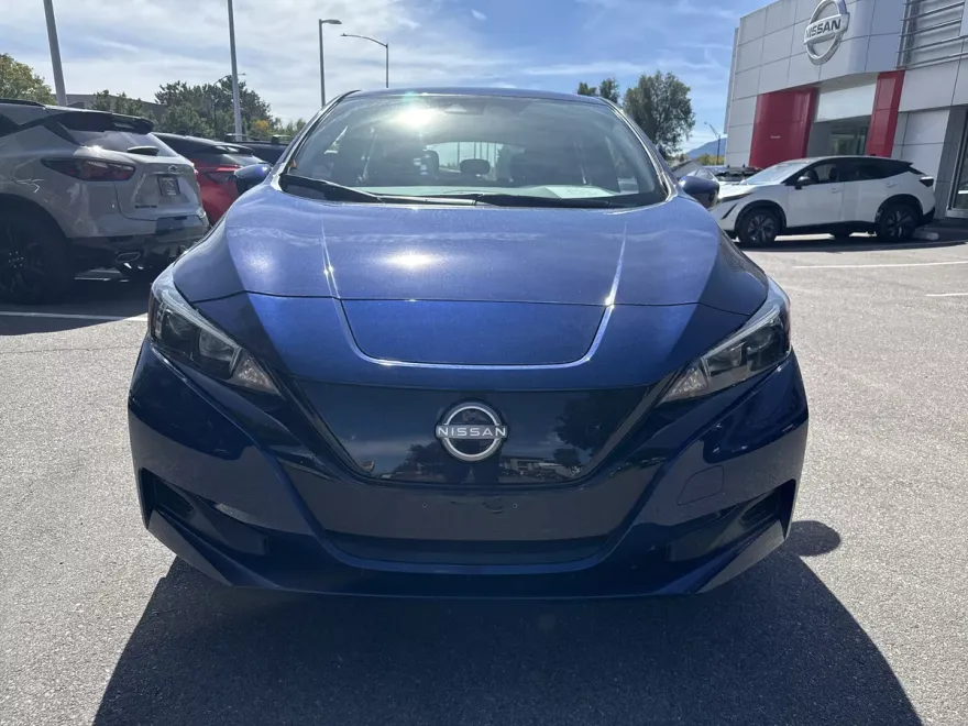 2024 Nissan Leaf S photo 1