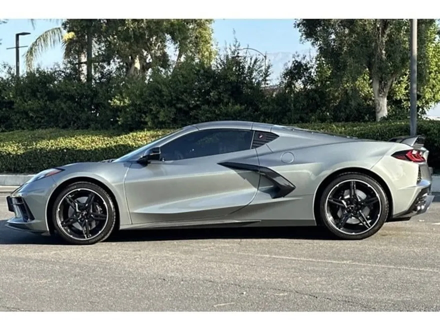 2024 Chevrolet Corvette Stingray 1LT Coupe photo 2