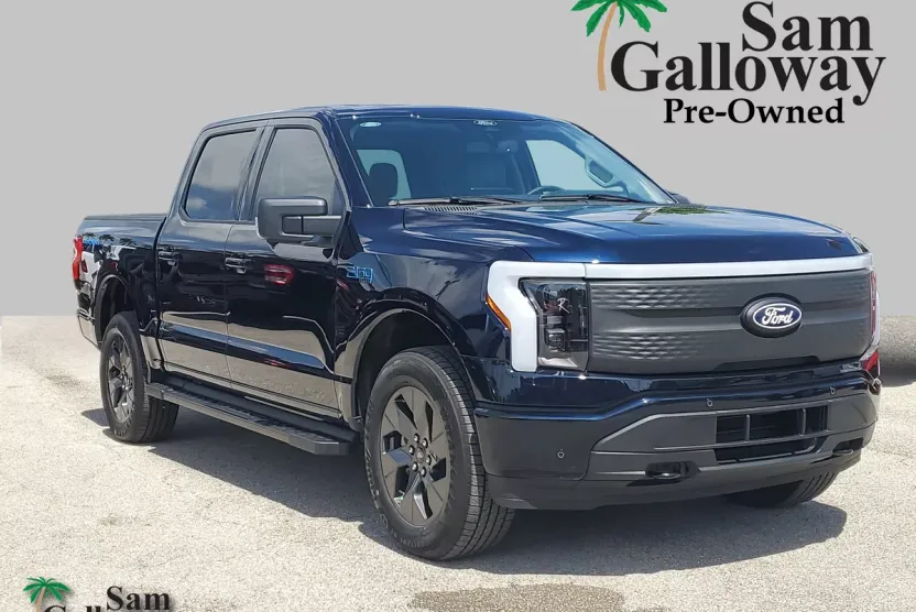 2025 Ford F-150 Lightning photo 1