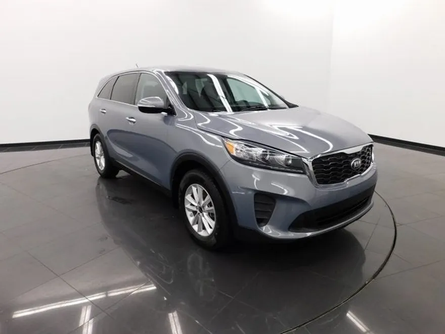 2020 Kia Sorento LX photo 1