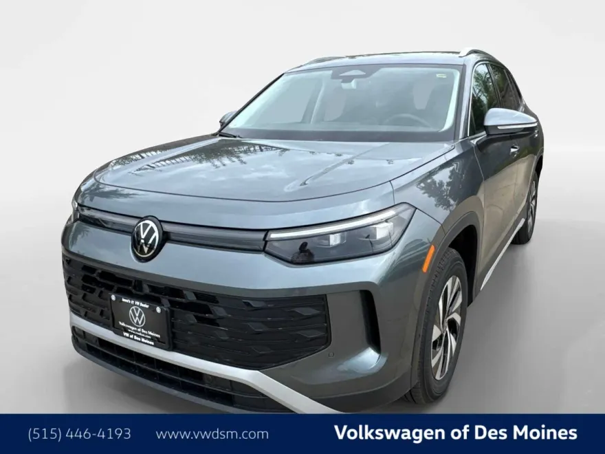 2025 Volkswagen Tiguan S photo 1