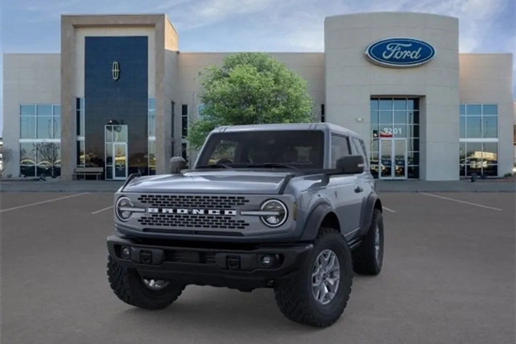 2025 Ford Bronco Badlands photo 1