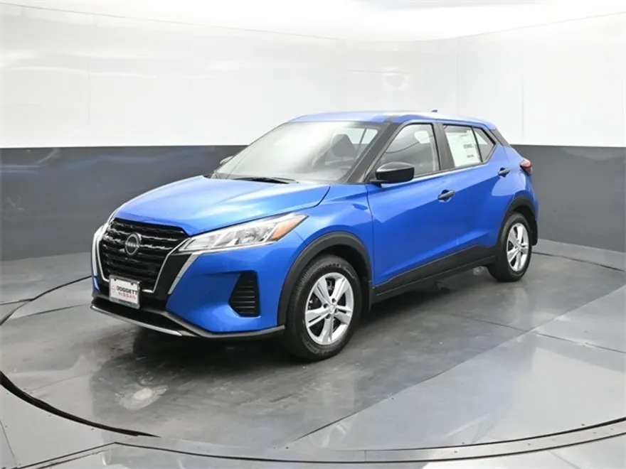 2025 Nissan Kicks Play S photo 1