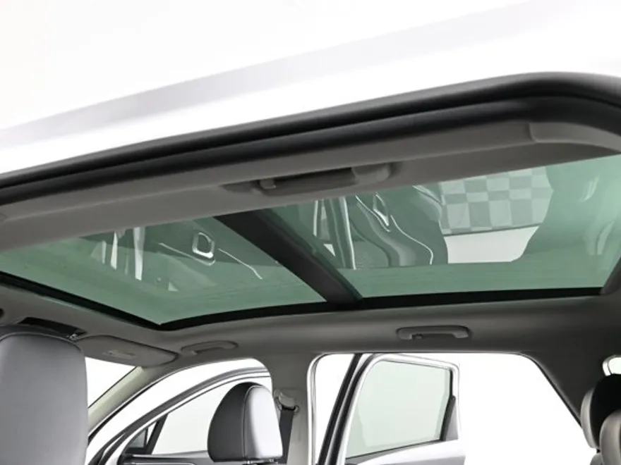 2025 Kia Sorento S photo 1