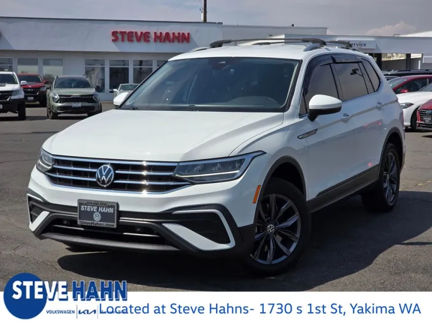 2022 Volkswagen Tiguan SE photo 1