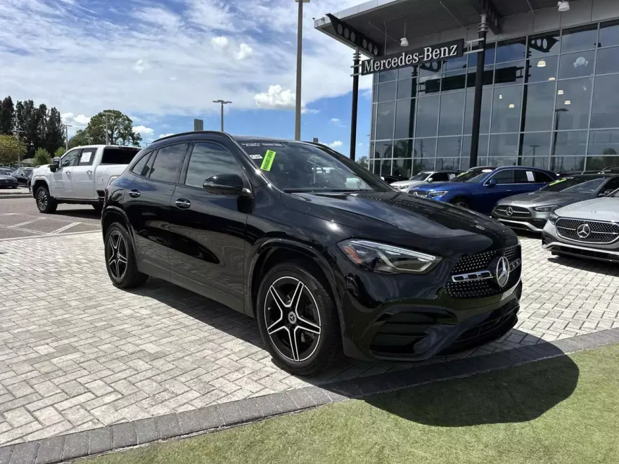 2025 Mercedes Benz GLA 250 photo 2