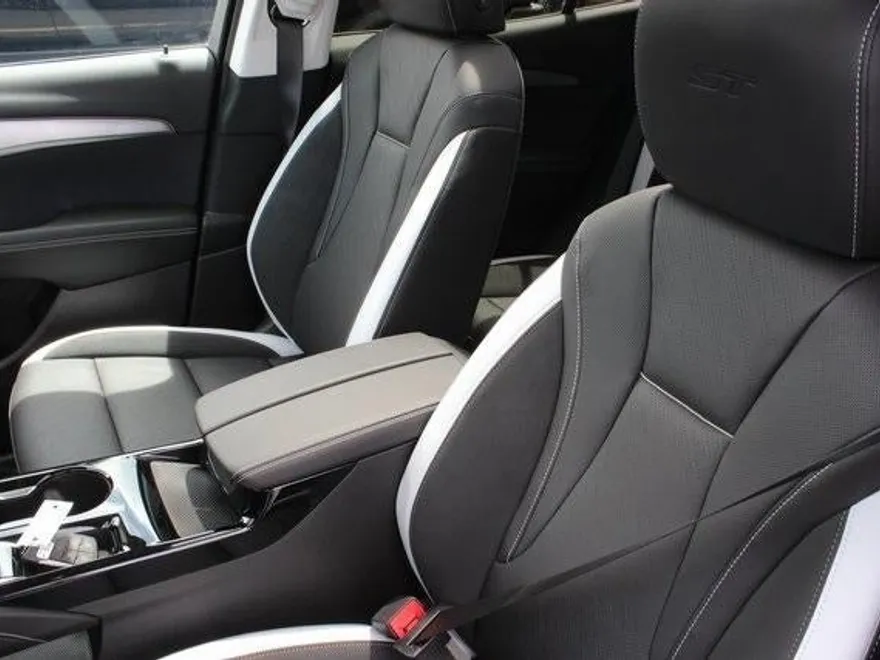2024 Buick Envision Sport Touring photo 1