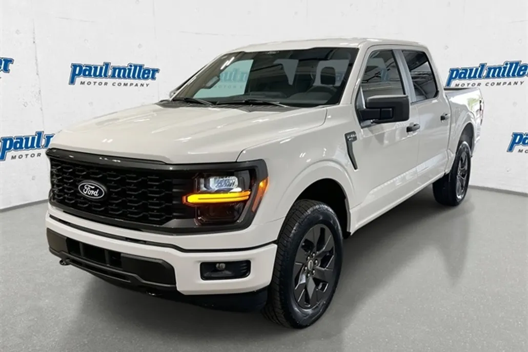 2025 Ford F-150 STX photo 1
