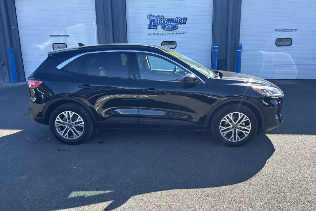 2021 Ford Escape SEL photo 1