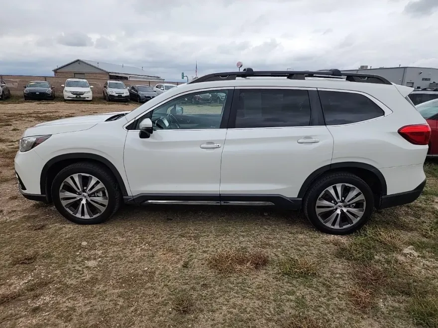 2021 Subaru Ascent Limited photo 1