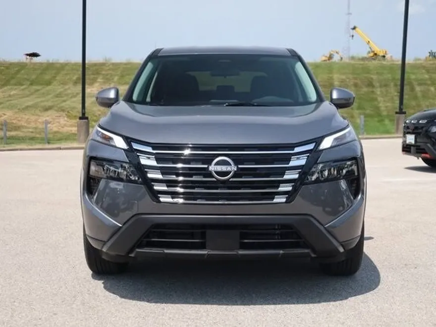 2026 Nissan Rogue SV photo 1