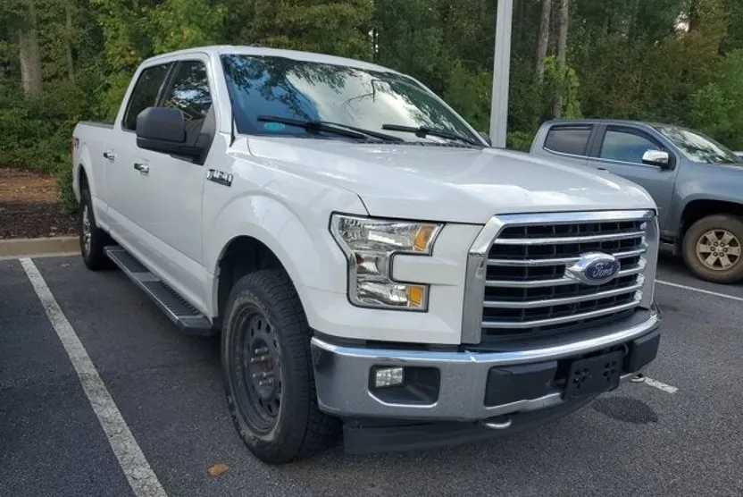 2017 Ford F-150 XLT photo 1