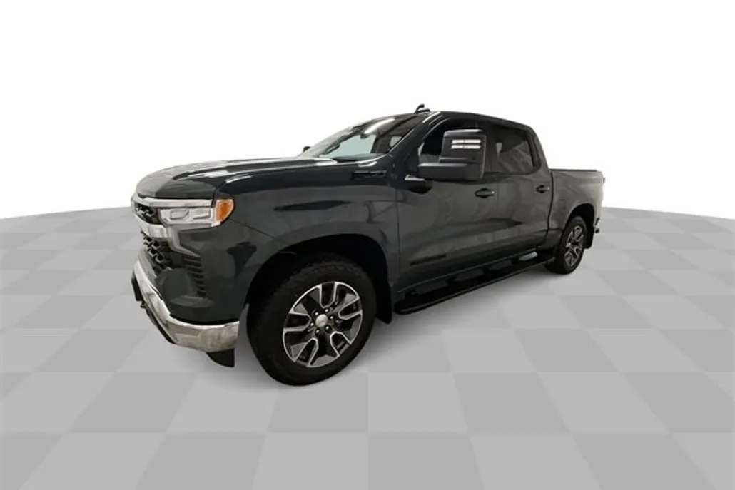 2025 Chevrolet Silverado 1500 LT photo 1