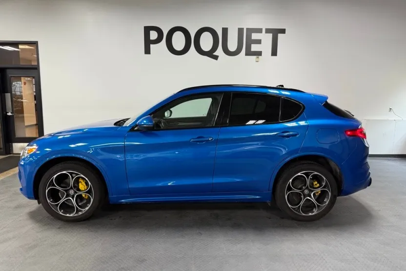 2021 Alfa Romeo Stelvio Ti Sport photo 1