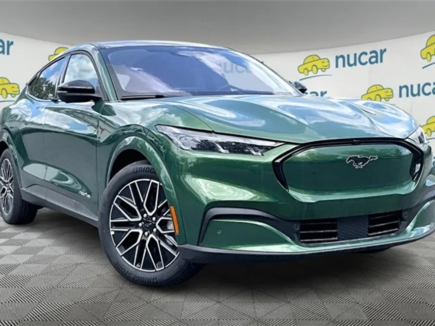 2025 Ford Mustang Mach-E Premium photo 1