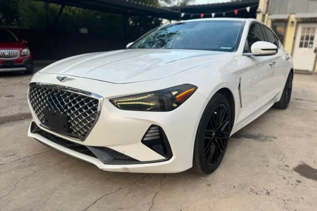 2021 Genesis G70 2.0T photo 1
