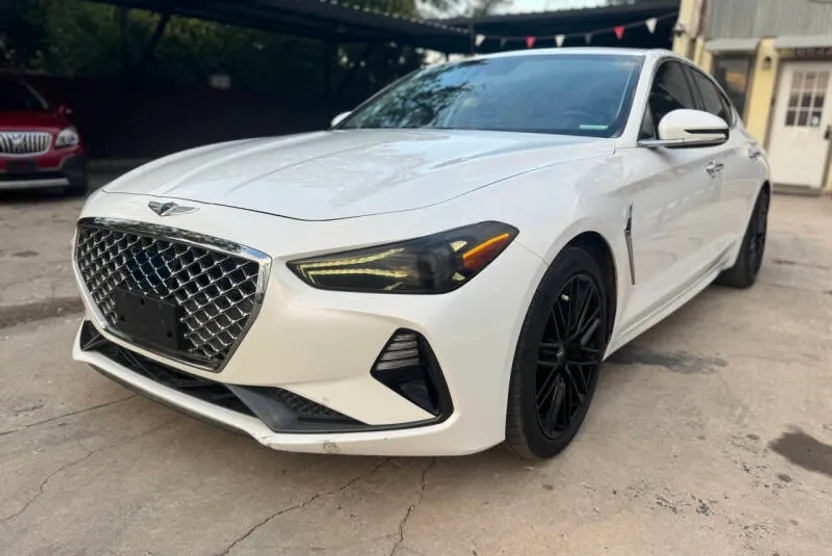 2021 Genesis G70 2.0T photo 1