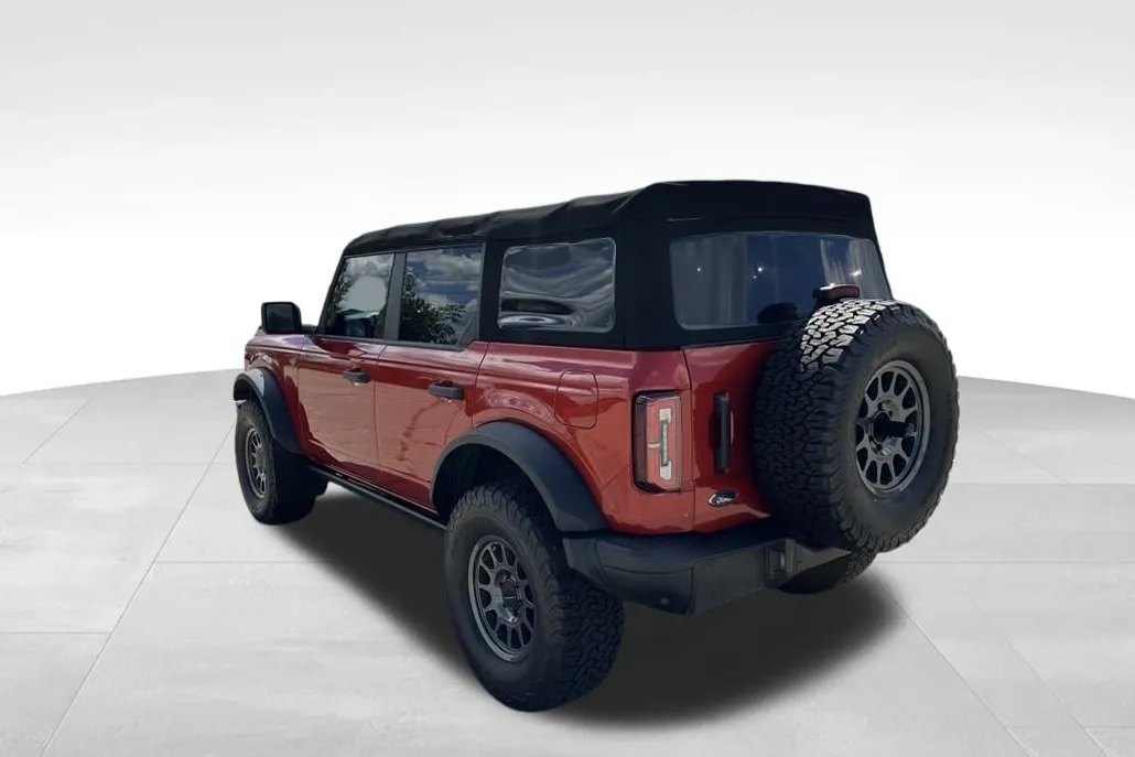 2022 Ford Bronco Badlands photo 1