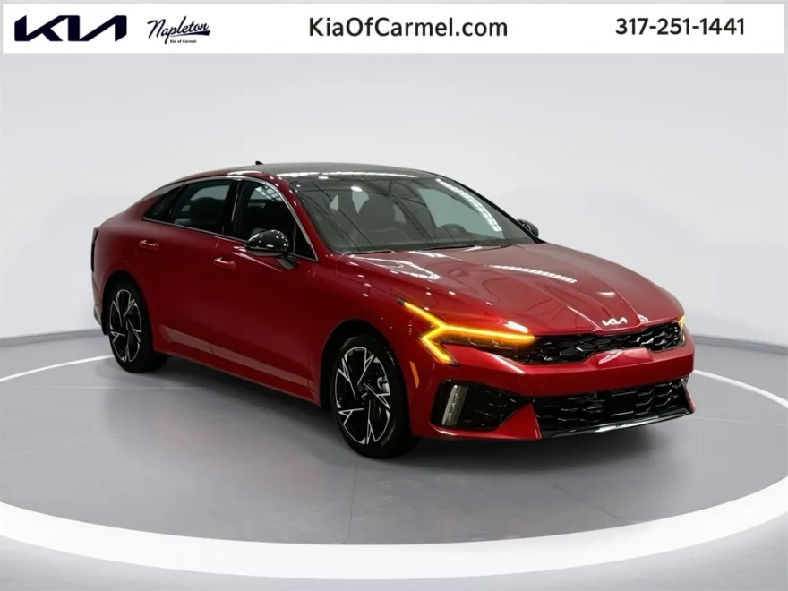 2025 Kia K5 GT-Line photo 1