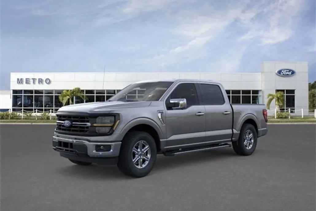 2025 Ford F-150 XLT photo 1