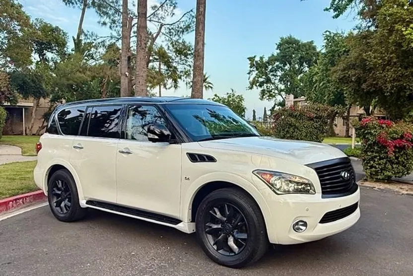 2014 Infiniti QX80 Base photo 1