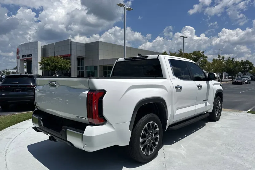 2025 Toyota Tundra Limited photo 1