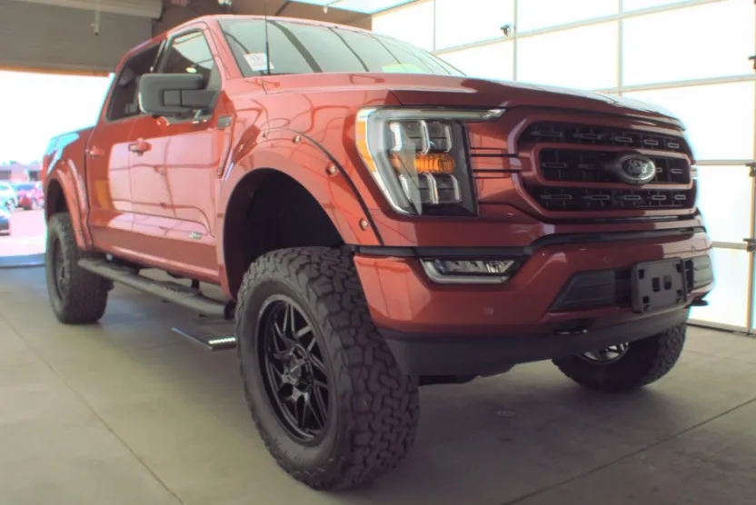 2023 Ford F-150 XLT photo 1