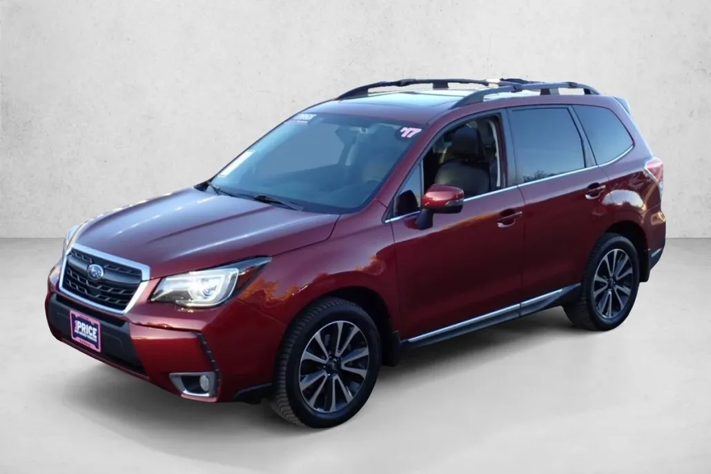 2017 Subaru Forester Touring photo 1