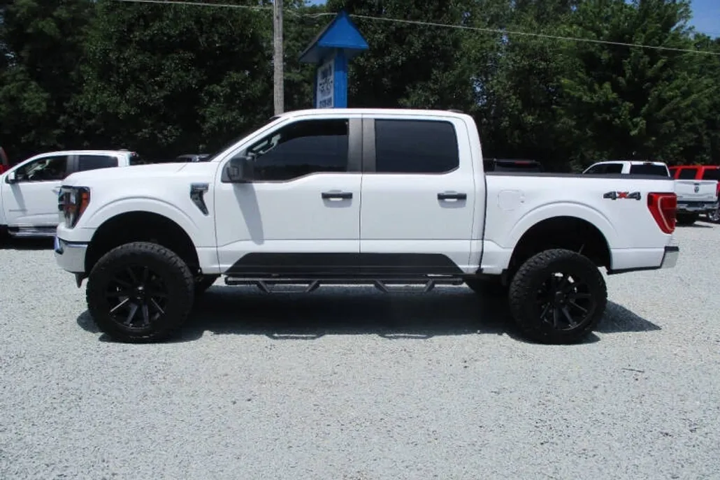 2023 Ford F-150 XLT photo 1