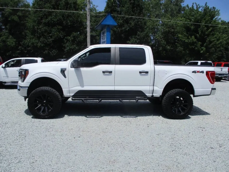 2023 Ford F-150 XLT photo 1