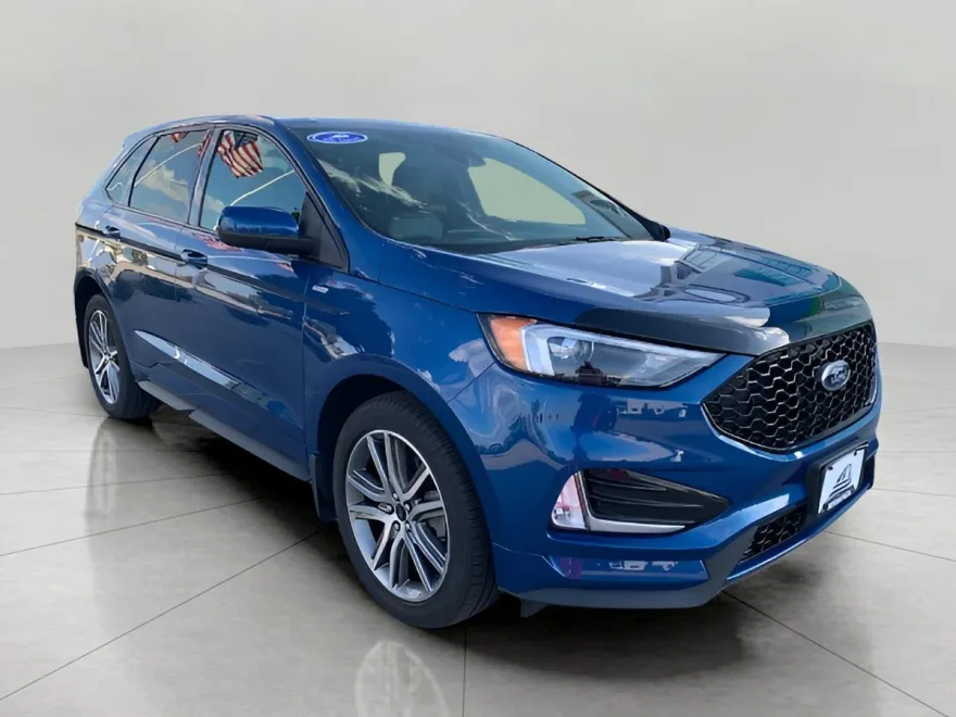 2022 Ford Edge ST-Line photo 1