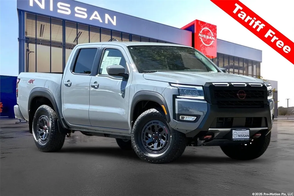2025 Nissan Frontier PRO-4X photo 1