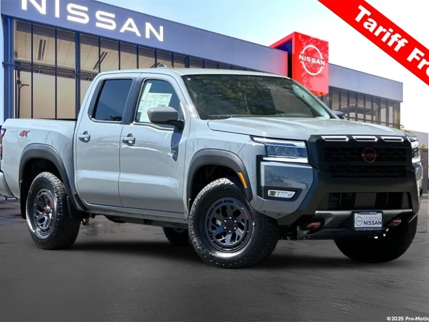 2025 Nissan Frontier PRO-4X photo 1